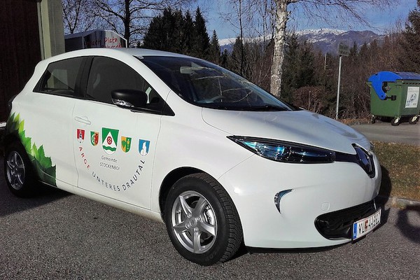 ZLAN VL-443EO | FAMILY OF POWER e-Carsharing